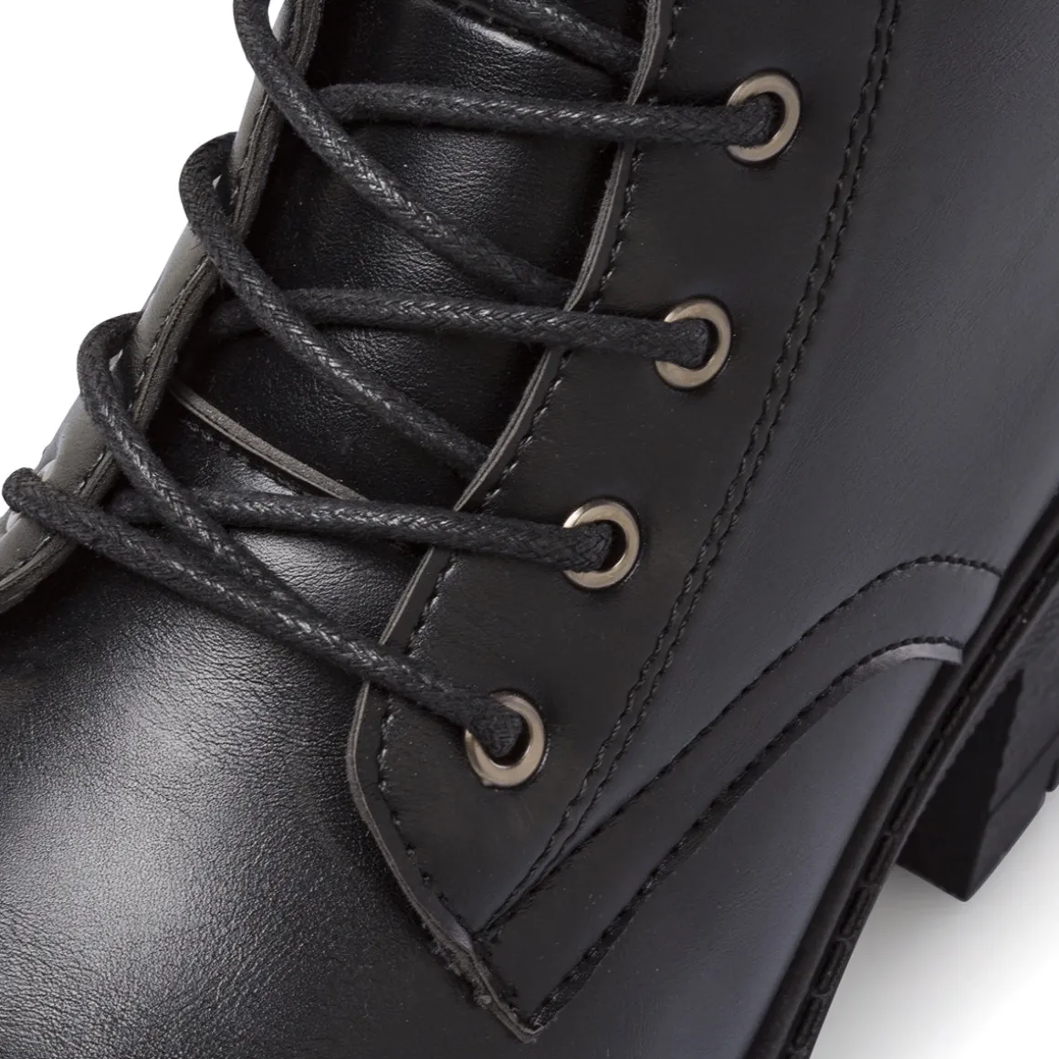 Anfibi neri da Donna con tacco 6 cm Lora Ferres