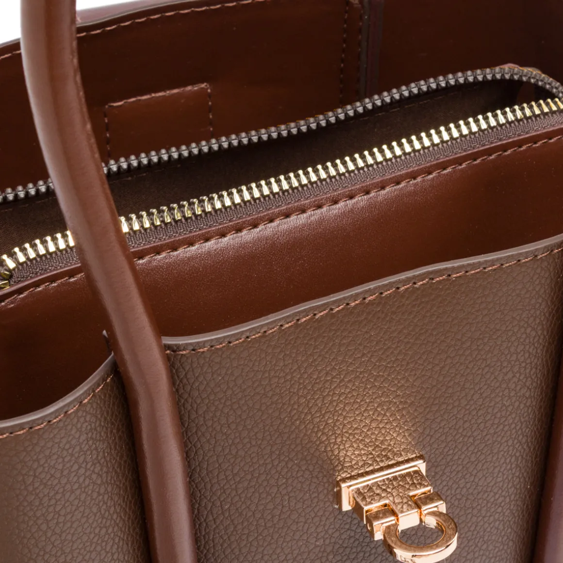 Borsa a Mano da Donna Marrone con Dettagli Oro Lora Ferres