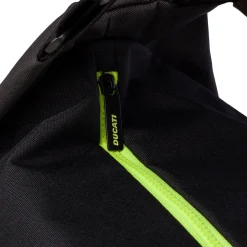 Borsone da palestra nero con dettagli fluo e badge Ducati Corse