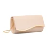 Clutch rigida Nude da donna con inserto in metallo frontale Lora Ferres