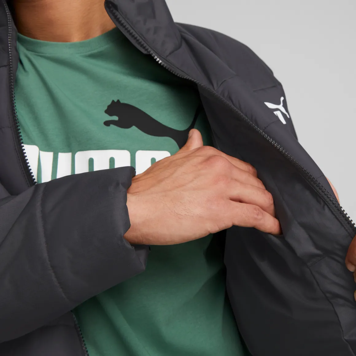 Giubbino uomo nero con logo a contrasto Puma