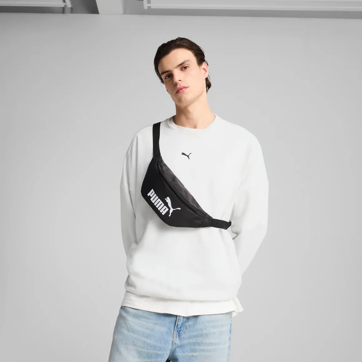 Marsupio sportivo nero con tasche e logo Puma Phase
