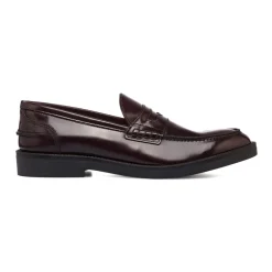 Mocassini eleganti da uomo rosso bordeaux scuro in pelle Primopiano