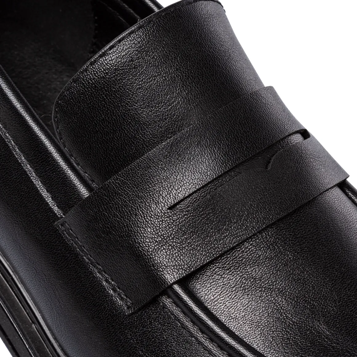Mocassini penny loafer neri da Donna Lora Ferres