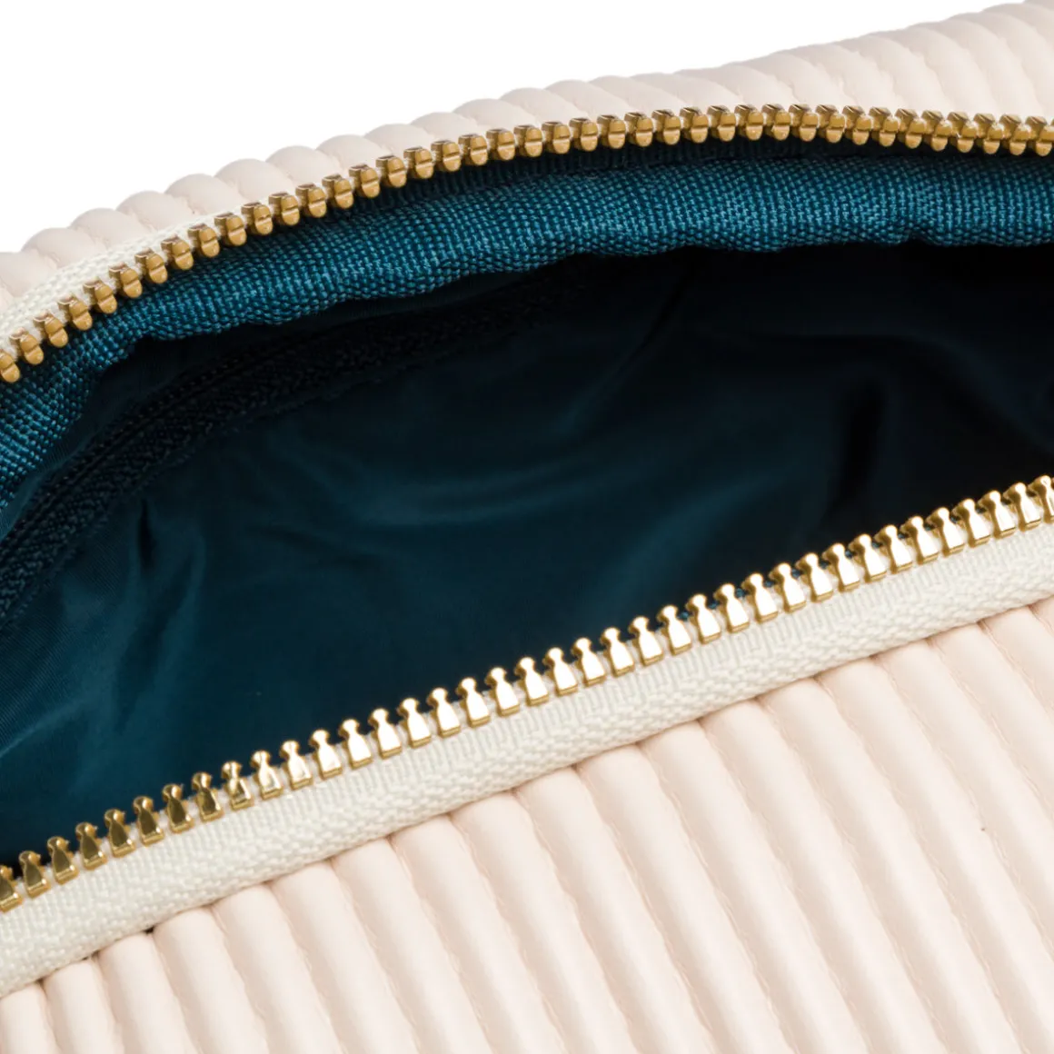Necessaire bag bianco latte effetto plisse da donna Camomilla Milano