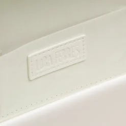 Pochette bianca da Donna con dettaglio in metallo e catena Lora Ferres