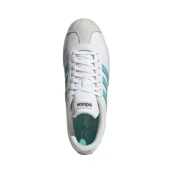 Scarpe Bianche con strisce turchesi adidas x Mercedes-AMG Petronas F1 Team VL Court