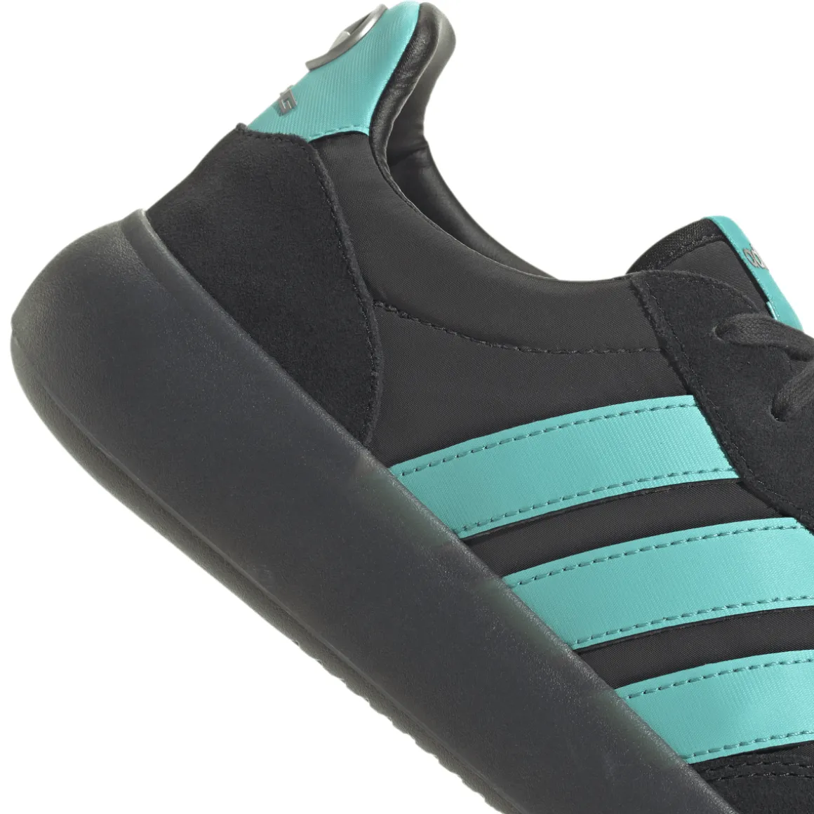 Scarpe Grigie con strisce turchesi adidas x Mercedes-AMG Petronas F1 Team Barreda Decode