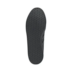 Scarpe Nere con strisce tono su tono adidas x Mercedes-AMG Petronas F1 Team VL Court
