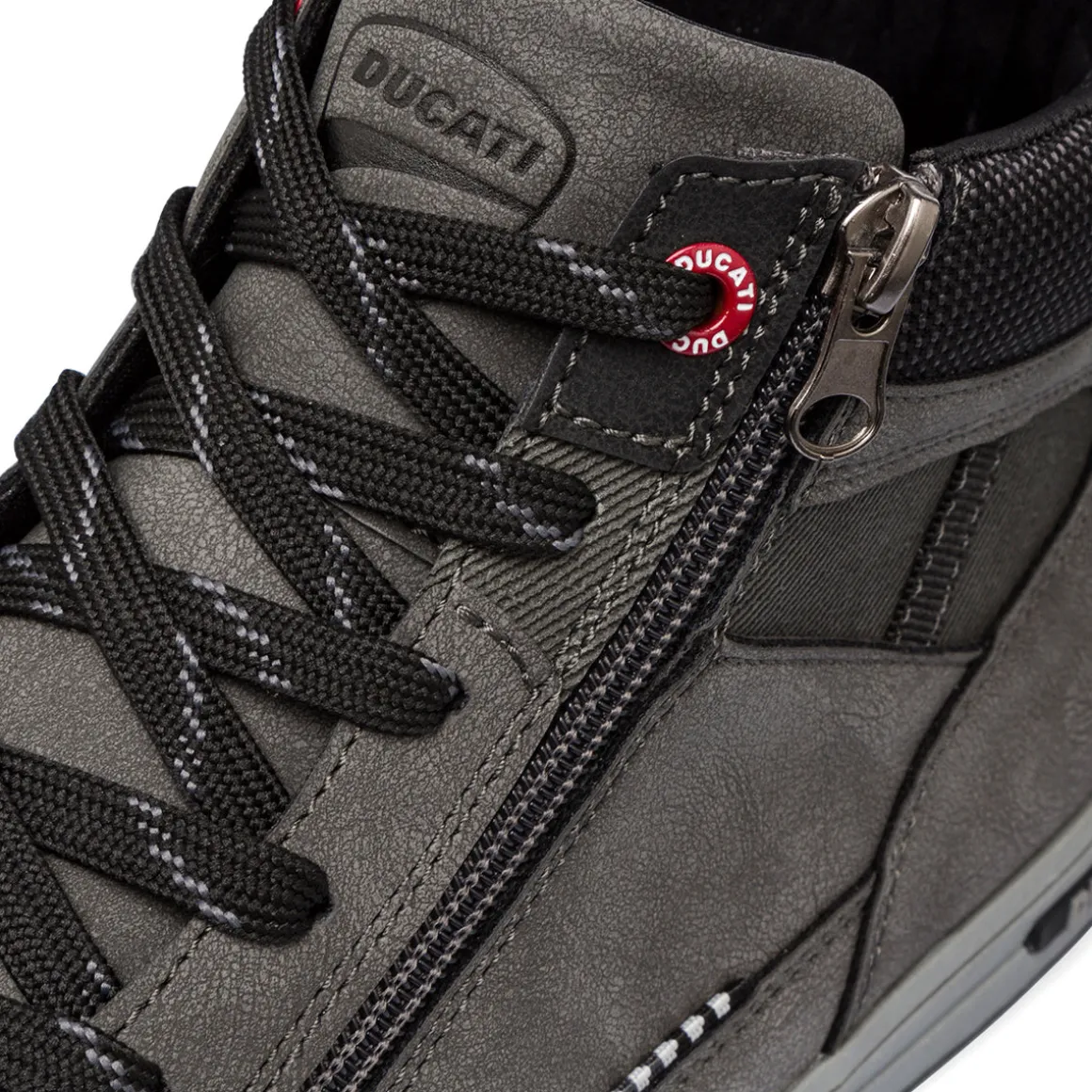 Sneakers alte grigie da uomo con logo Ducati