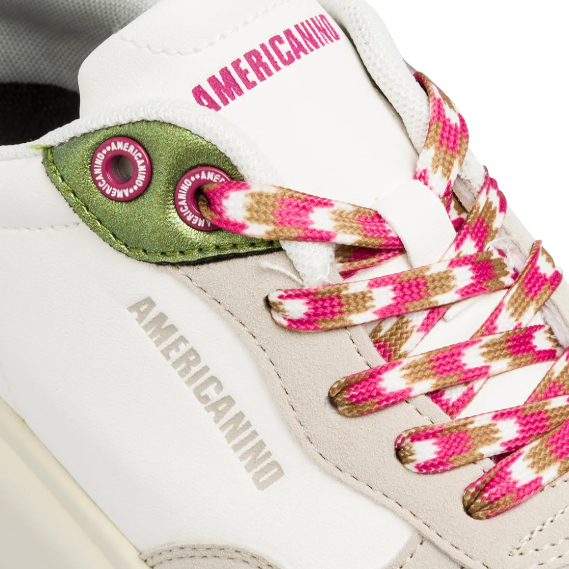 Sneakers bianche da donna con inserti beige e verde metallizzato Americanino
