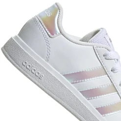 Sneakers bianche da ragazza con strisce iridescenti adidas Grand Court 2.0 K