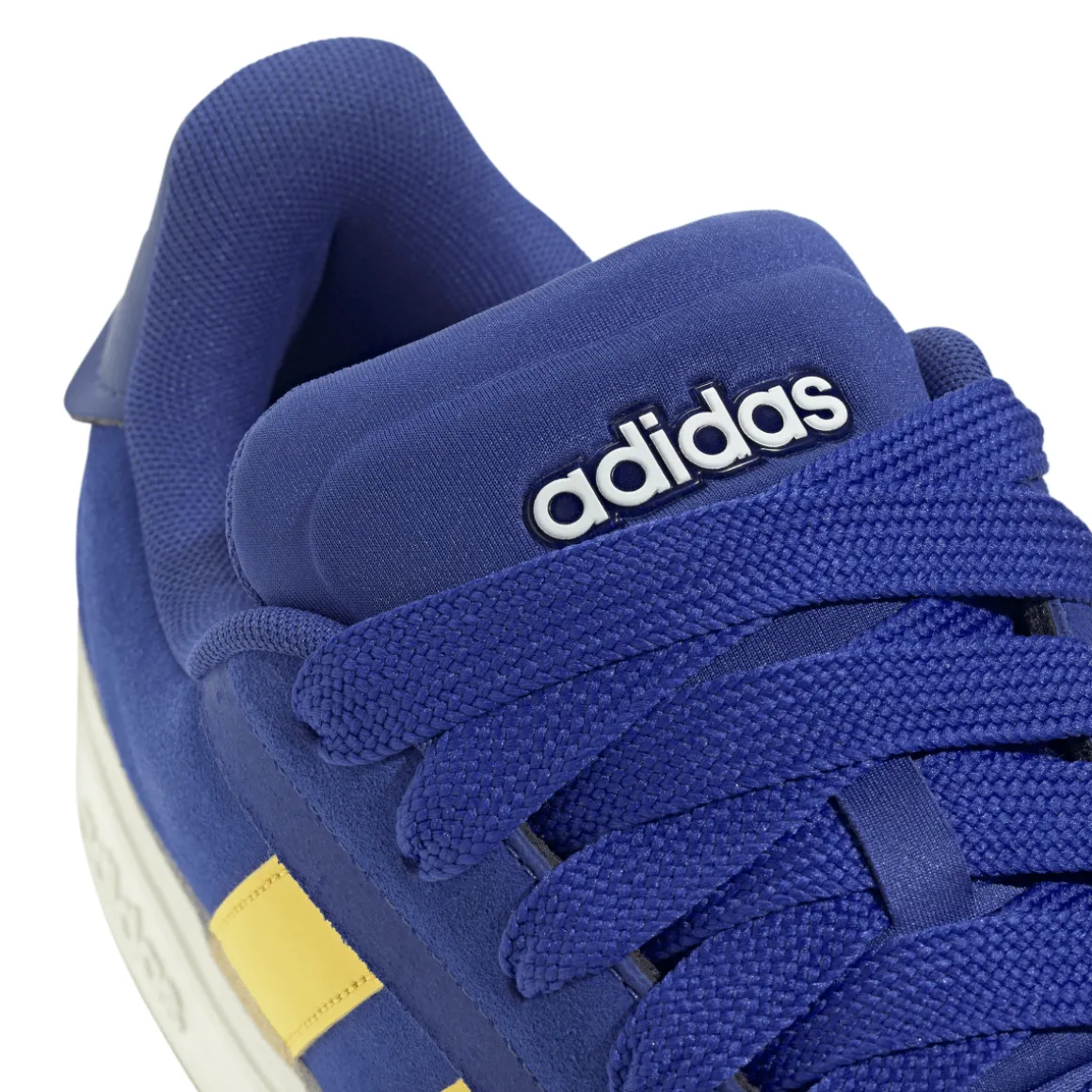 Sneakers blu da Uomo effetto scamosciato e logo giallo adidas Grand Court Alpha 00s