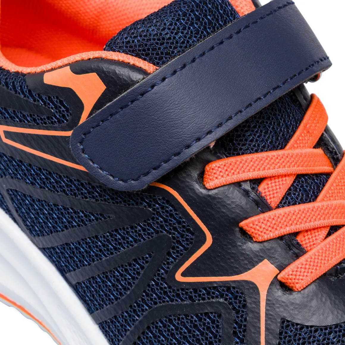Sneakers da ragazzo blu con dettagli arancioni Jog