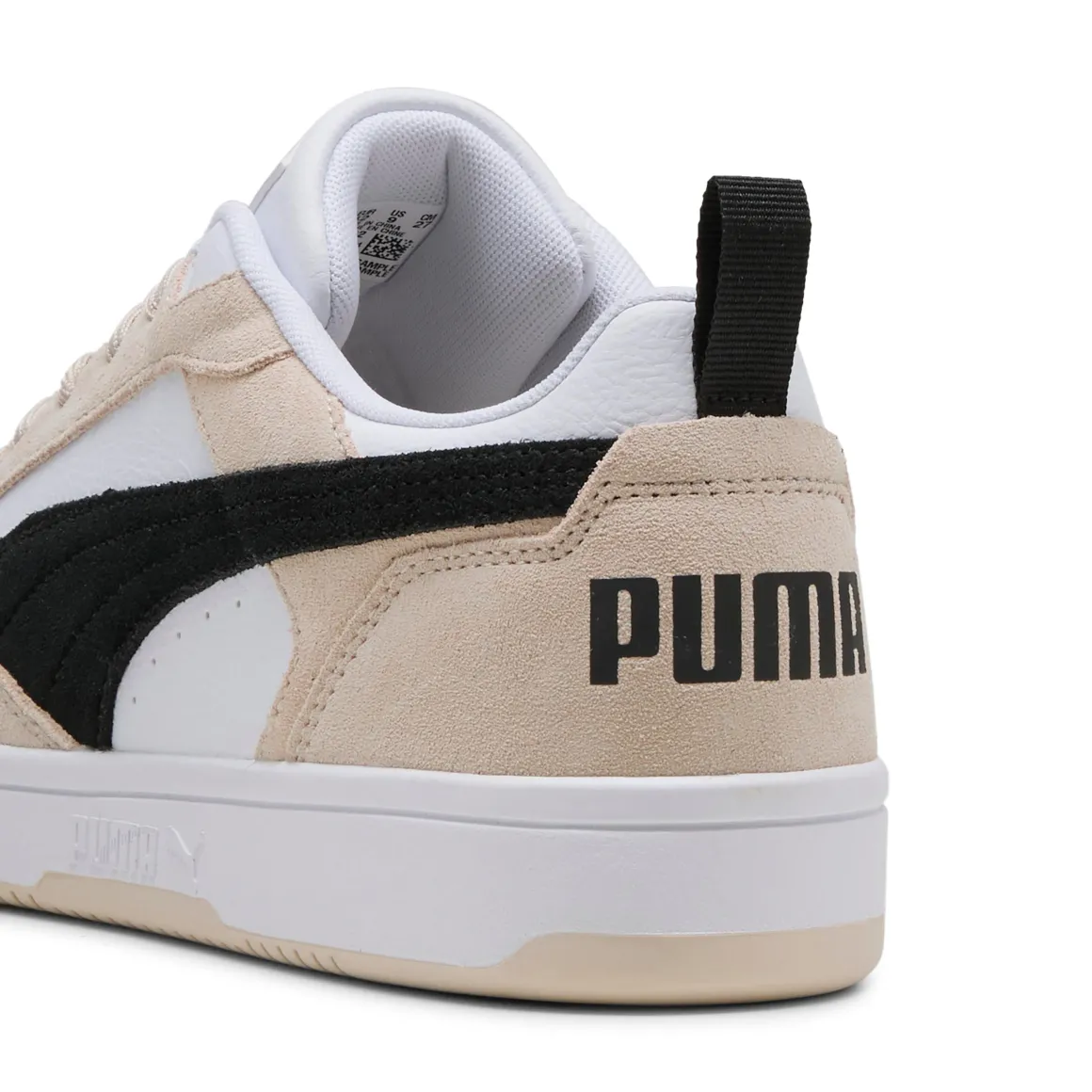 Sneakers da uomo beige e bianche con dettagli effetto scamosciato Puma Rebound v6 Low