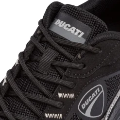 Sneakers da Uomo Nere con Dettagli Grigi e Suola Sportiva Ducati