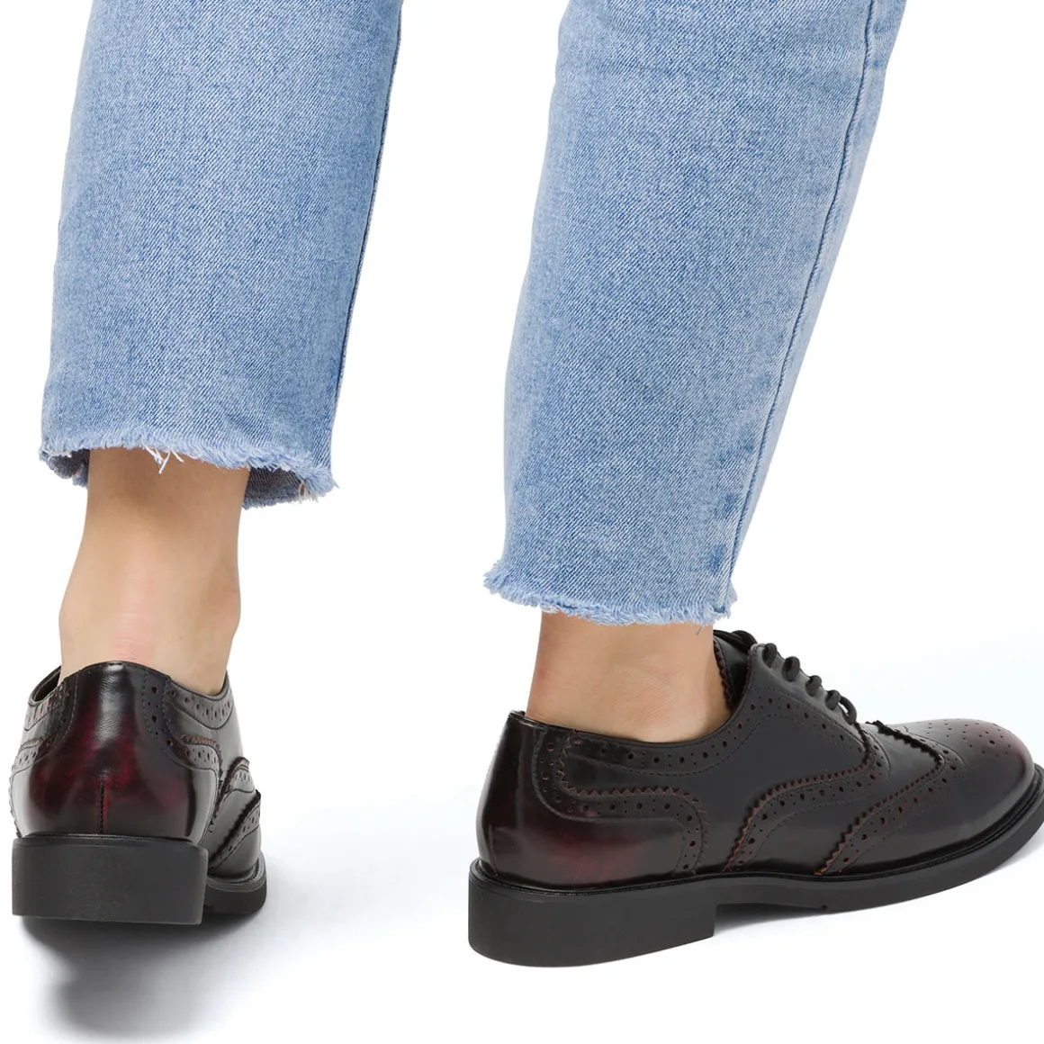 Stringate bordeaux da donna con dettagli brogue e allacciatura oxford Swish Jeans