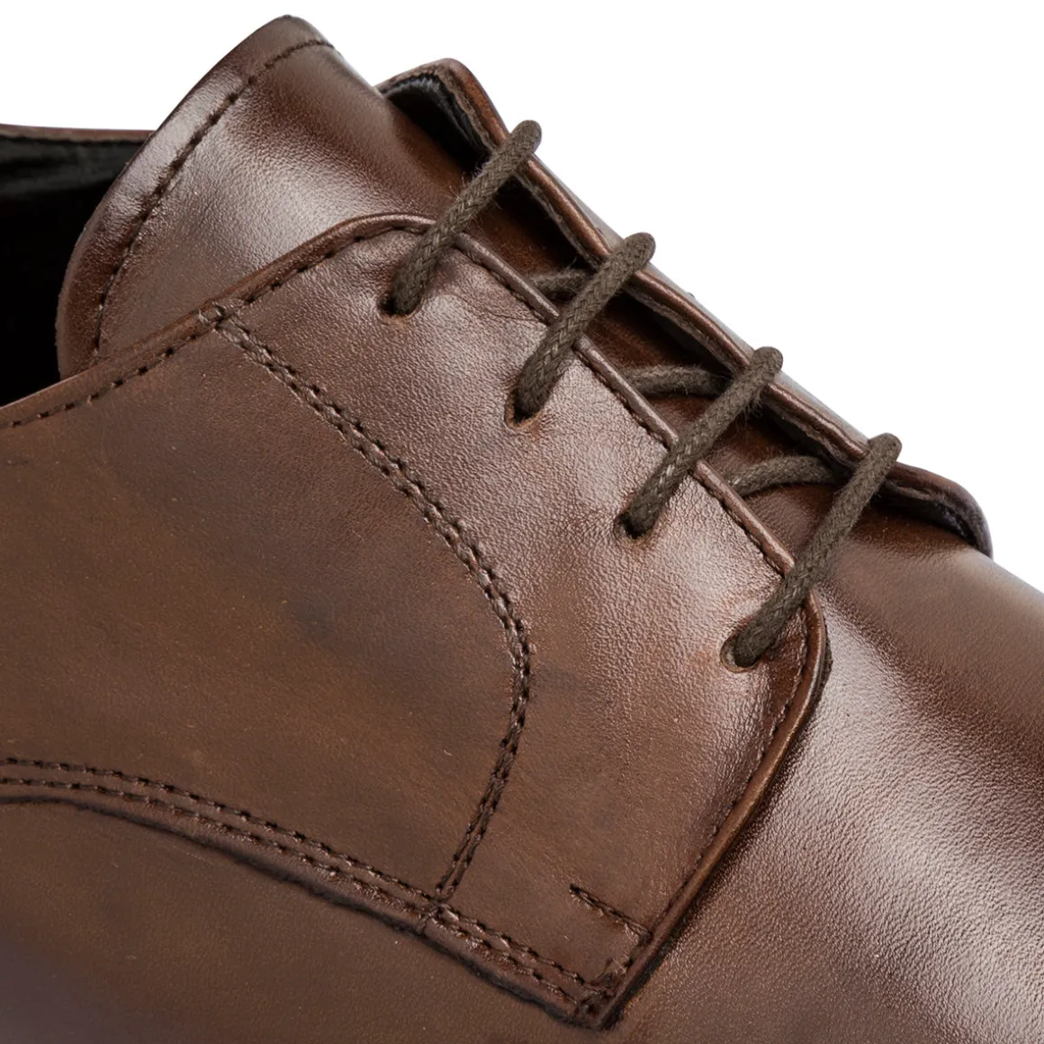Stringate derby eleganti da uomo marrone in pelle Primopiano