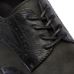 Stringate derby eleganti da uomo nere con dettagli brogue Riflessi Urbani
