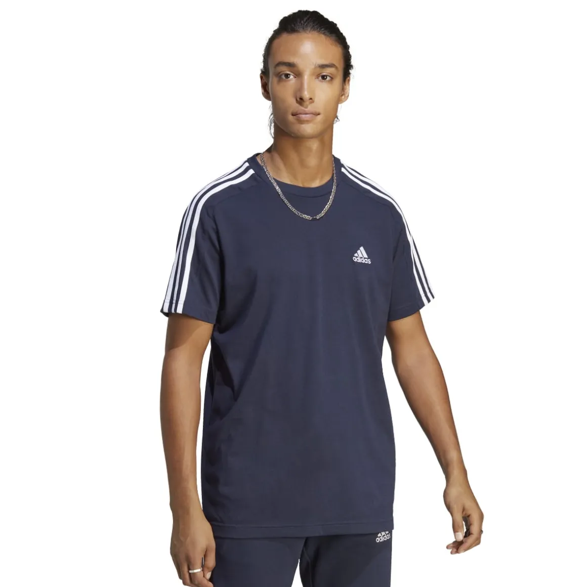 T-shirt blu da uomo con logo sul petto adidas Essentials 3-Stripes