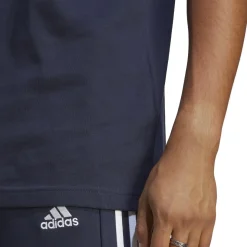 T-shirt blu da uomo con logo sul petto adidas Essentials 3-Stripes