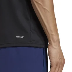 T-shirt nera da uomo con logo bianco adidas Essentials Training
